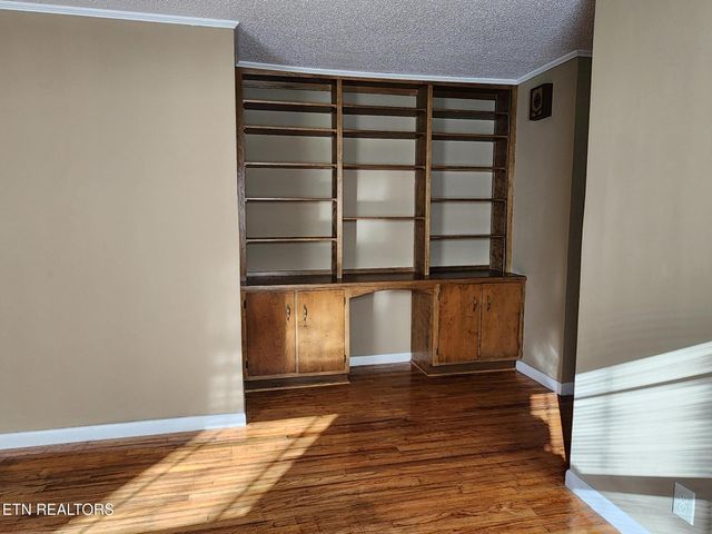 1506 Ridgeway Circle, Athens, TN 37303