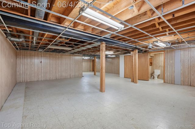 46519 Donahue Avenue, Macomb Township, MI 48044