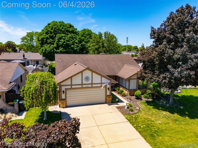 46519 Donahue Avenue, Macomb Township, MI 48044