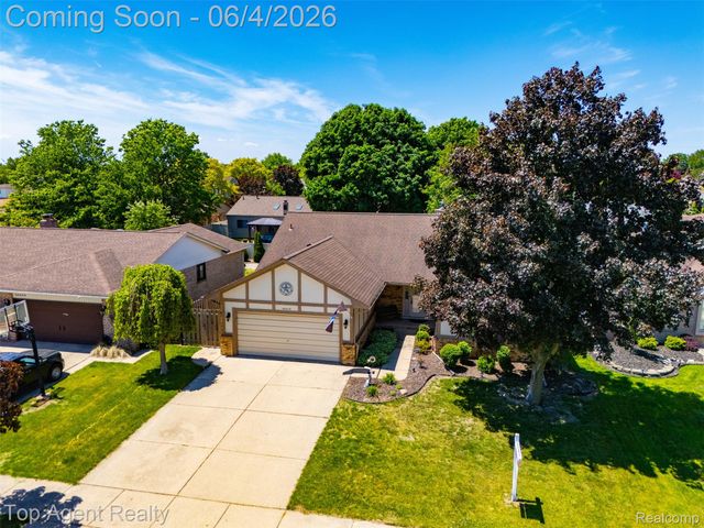 46519 Donahue Avenue, Macomb Township, MI 48044