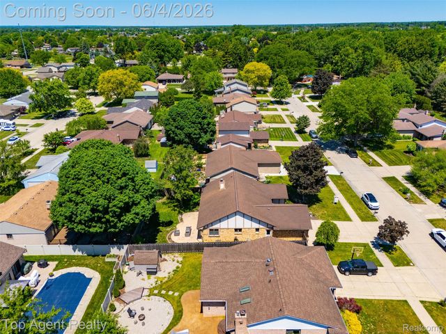 46519 Donahue Avenue, Macomb Township, MI 48044