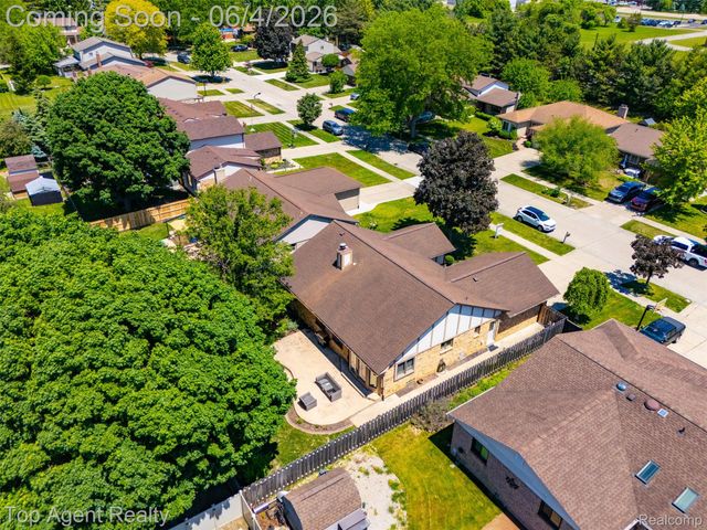 46519 Donahue Avenue, Macomb Township, MI 48044