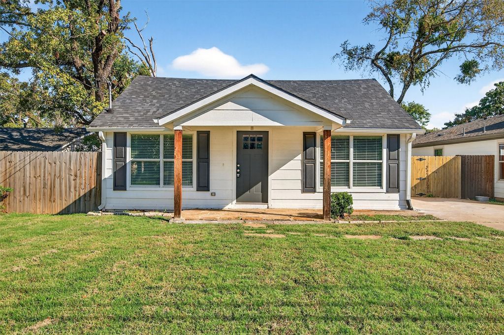 1803 W Hull Street, Denison, TX 75020