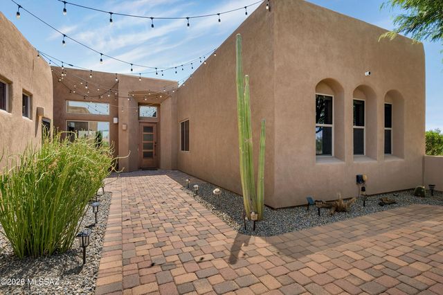 4827 W New Shadow Way, Marana, AZ 85658