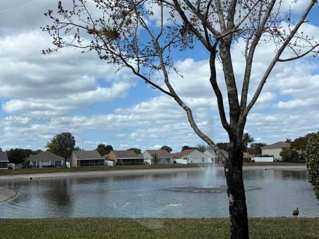 10285 Allegro Dr, Boca Raton, FL 33428