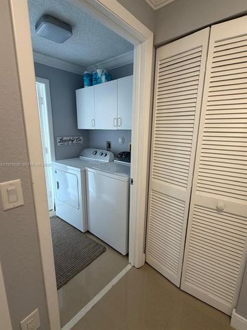 10285 Allegro Dr, Boca Raton, FL 33428