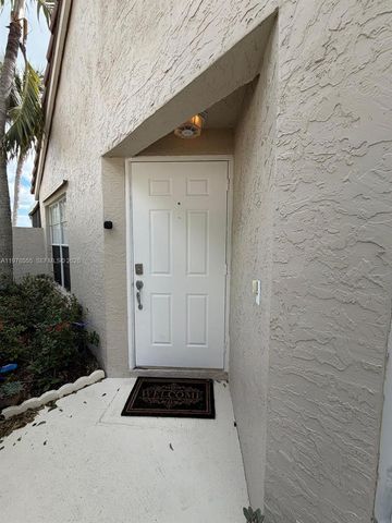 10285 Allegro Dr, Boca Raton, FL 33428