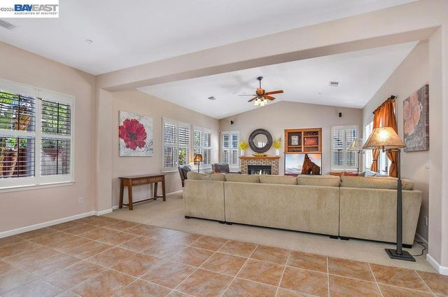 1660 Albani Pl, Brentwood, CA 94513