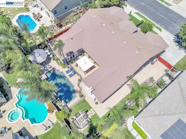 1660 Albani Pl, Brentwood, CA 94513