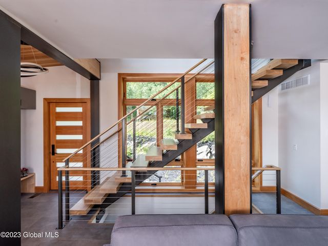 12 Riley Farm Lane, Saratoga Springs, NY 12866