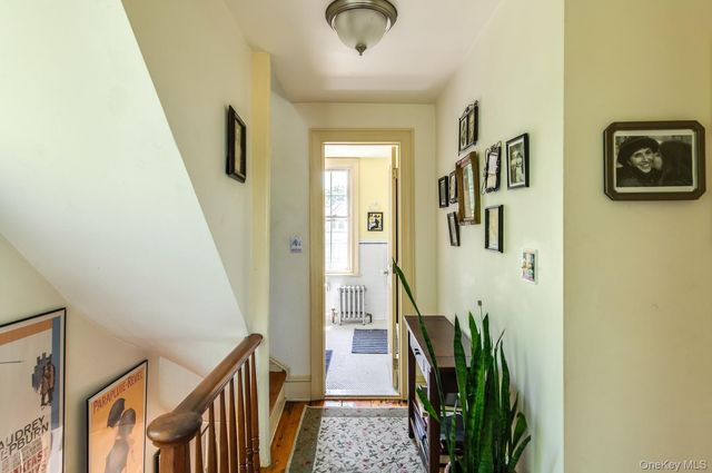 33 Cliff Street, Beacon, NY 12508