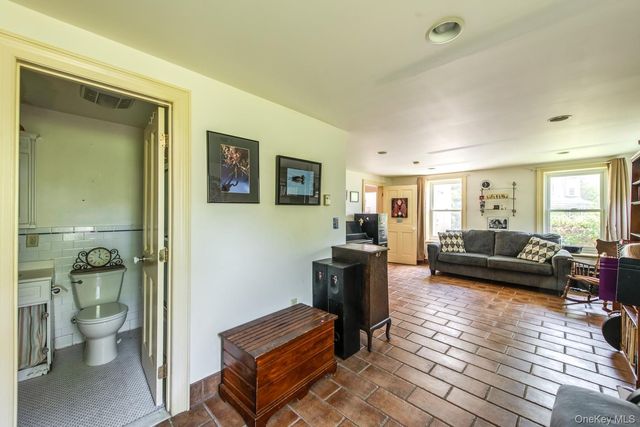 33 Cliff Street, Beacon, NY 12508