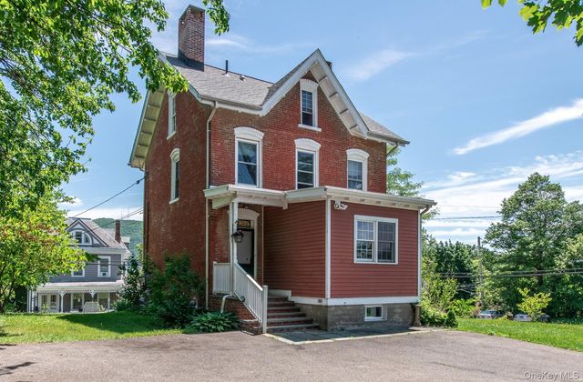33 Cliff Street, Beacon, NY 12508