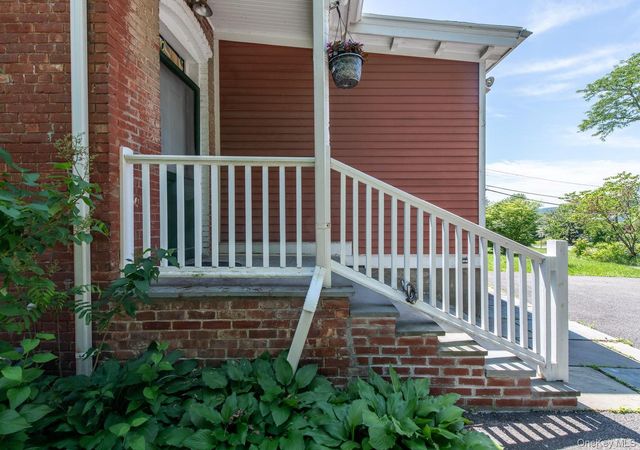 33 Cliff Street, Beacon, NY 12508