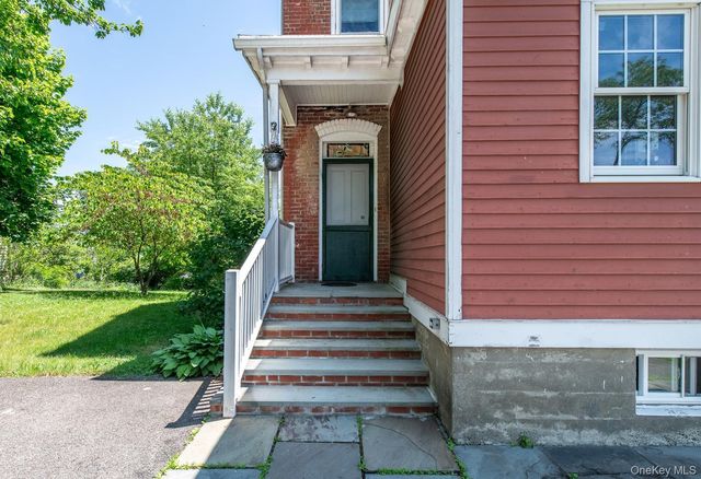 33 Cliff Street, Beacon, NY 12508