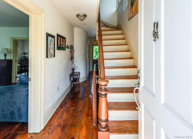 33 Cliff Street, Beacon, NY 12508