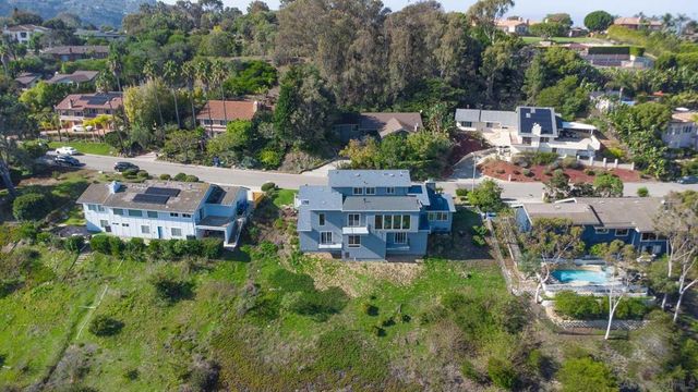 7901 Avenida Kirjah, La Jolla, CA 92037
