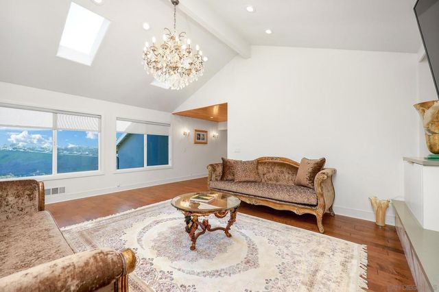 7901 Avenida Kirjah, La Jolla, CA 92037