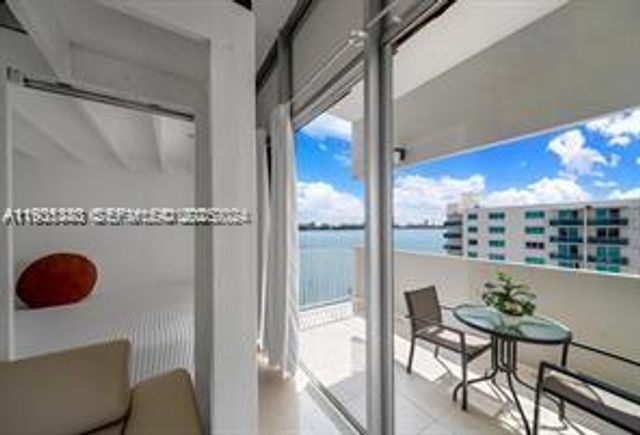 7545 E Treasure Dr 10I, North Bay Village, FL 33141