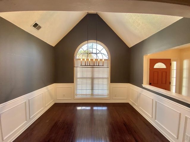 2935 Meadow Gate Way, Loganville, GA 30052