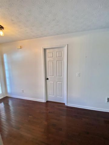 2935 Meadow Gate Way, Loganville, GA 30052