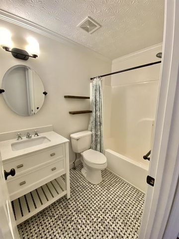 2935 Meadow Gate Way, Loganville, GA 30052