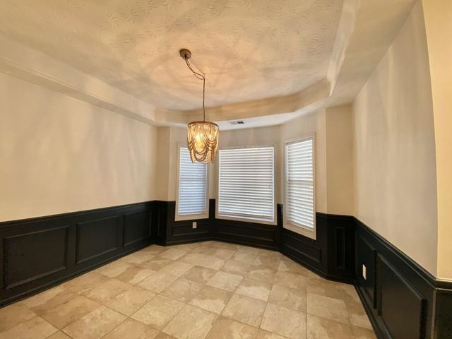 2935 Meadow Gate Way, Loganville, GA 30052