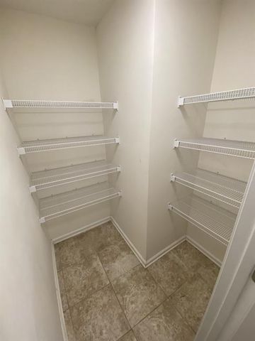 2935 Meadow Gate Way, Loganville, GA 30052