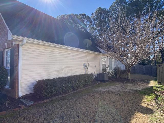 2935 Meadow Gate Way, Loganville, GA 30052