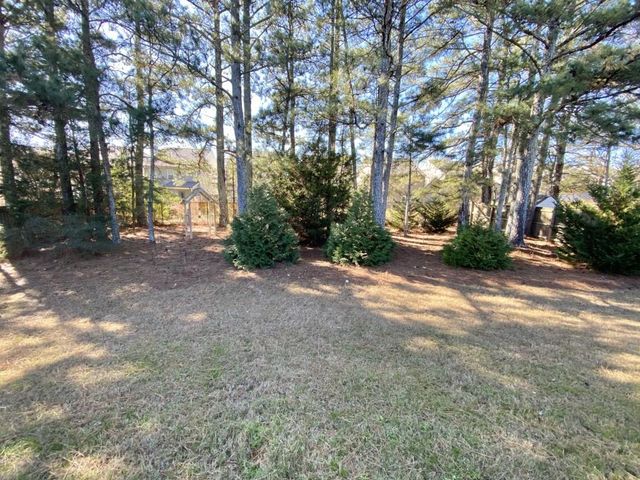 2935 Meadow Gate Way, Loganville, GA 30052