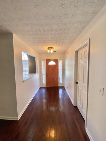 2935 Meadow Gate Way, Loganville, GA 30052