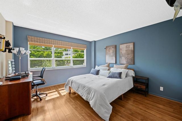 340 SUNSET Drive 401, Fort Lauderdale, FL 33301