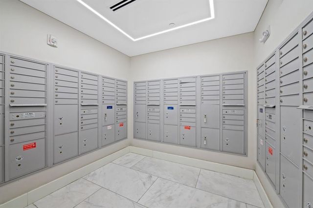 340 SUNSET Drive 401, Fort Lauderdale, FL 33301