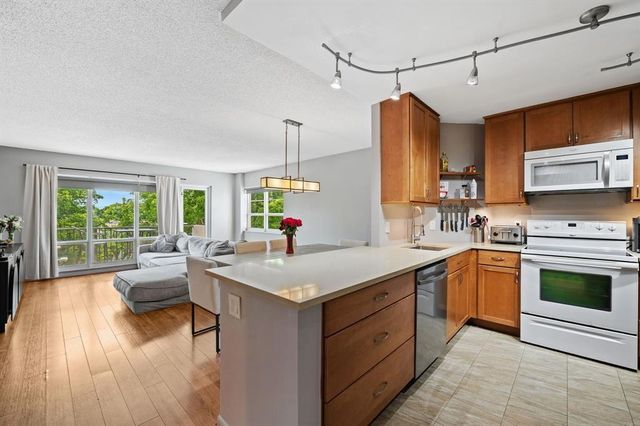 340 SUNSET Drive 401, Fort Lauderdale, FL 33301