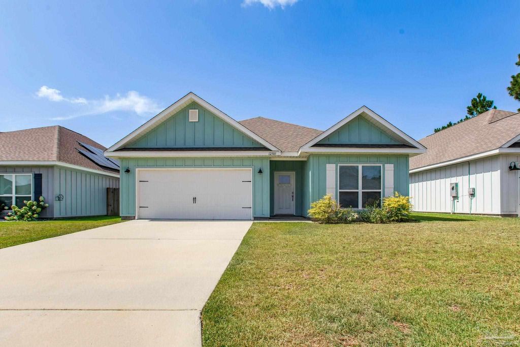 12505 Windsor Dr, Pensacola, FL 32506