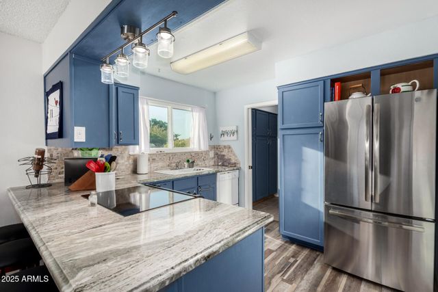 8340 E FAY Avenue, Mesa, AZ 85208