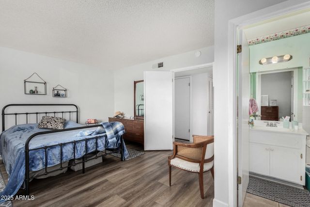 8340 E FAY Avenue, Mesa, AZ 85208