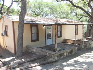 12095 Park Road 37 # C, Lakehills, TX 78063