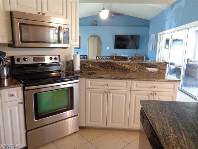 2127 SW 52nd LN, Cape Coral, FL 33914