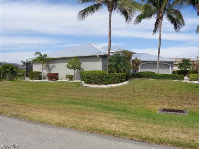 2127 SW 52nd LN, Cape Coral, FL 33914
