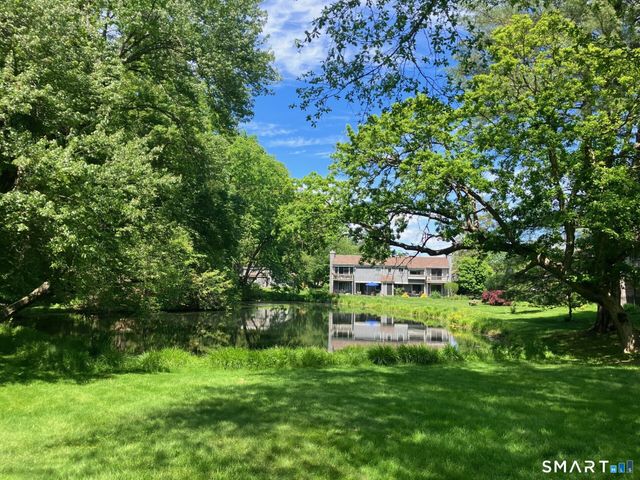 343 Heritage Village D, Southbury, CT 06488