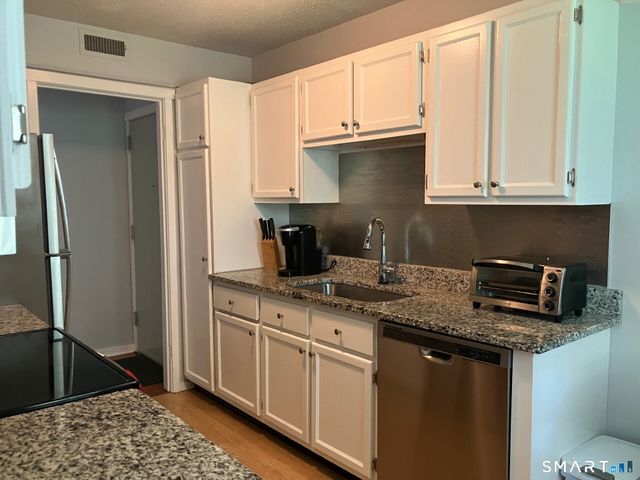 343 Heritage Village D, Southbury, CT 06488