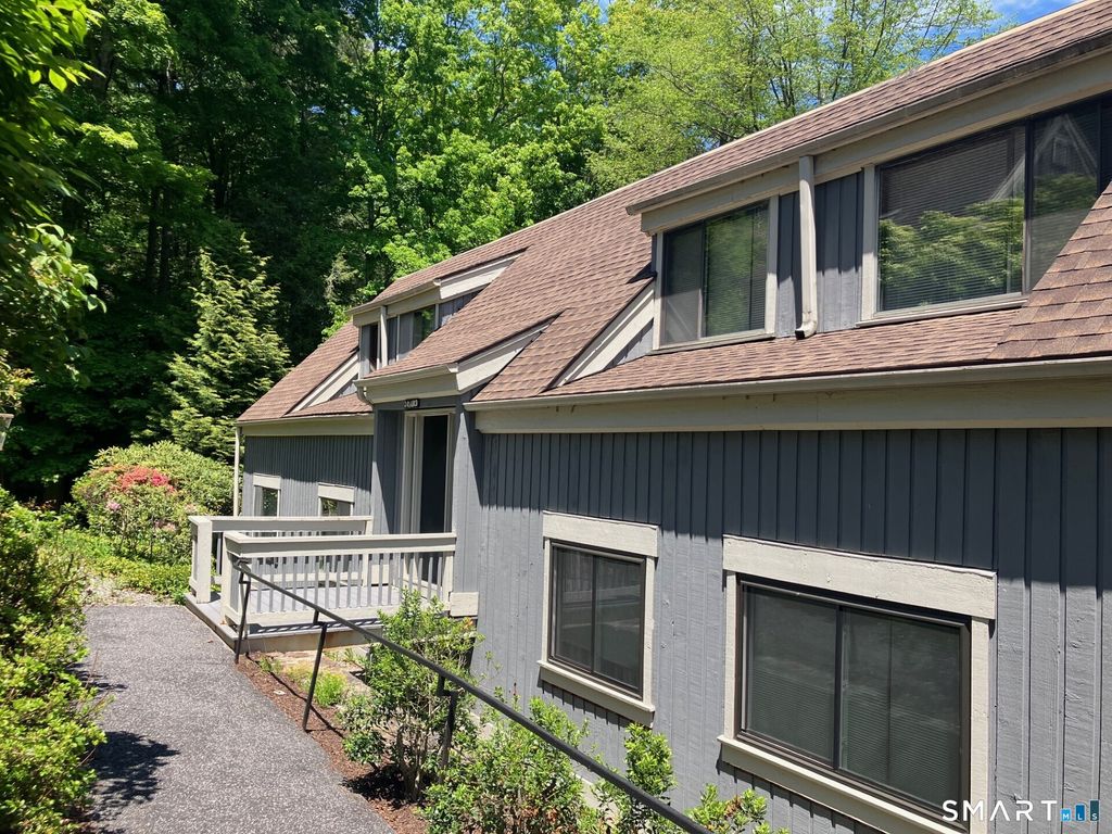 343 Heritage Village D, Southbury, CT 06488