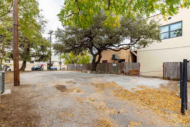 112 Hwy 16 S, Bandera, TX 78003