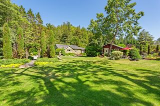 16424 Armstrong Woods Rd, Guerneville, CA 95446
