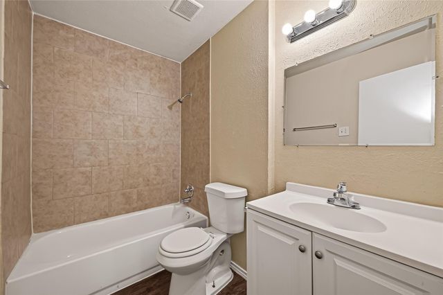 11819 Leitrim Way, Houston, TX 77047