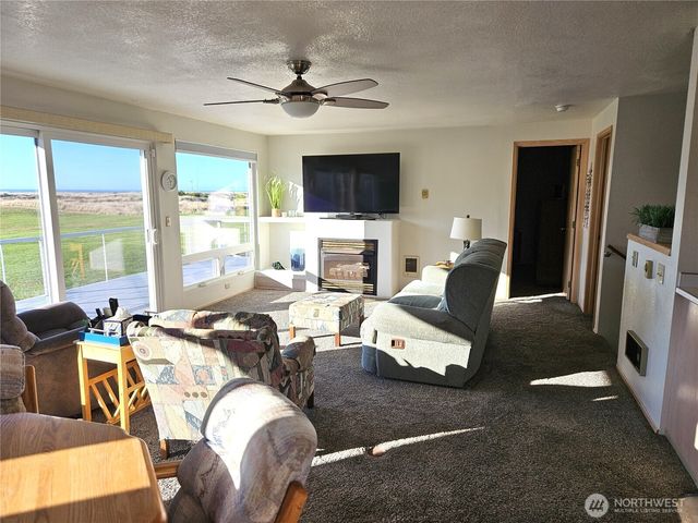 29529 G Street, Ocean Park, WA 98640