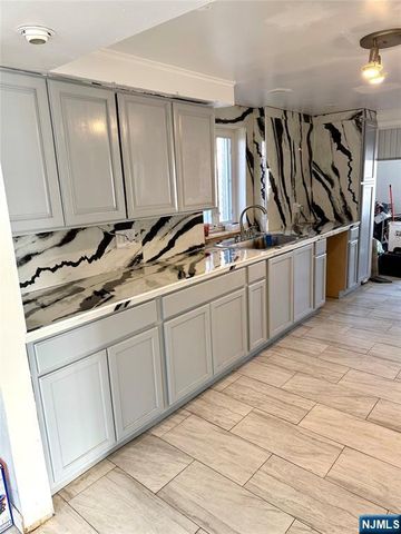 132 Union Street, Wood Ridge, NJ 07075