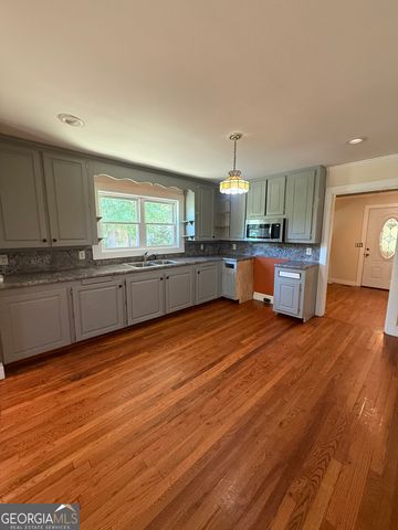 235 Cooper Road, Athens, GA 30605
