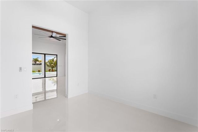 10 SW 33rd AVE, Cape Coral, FL 33991